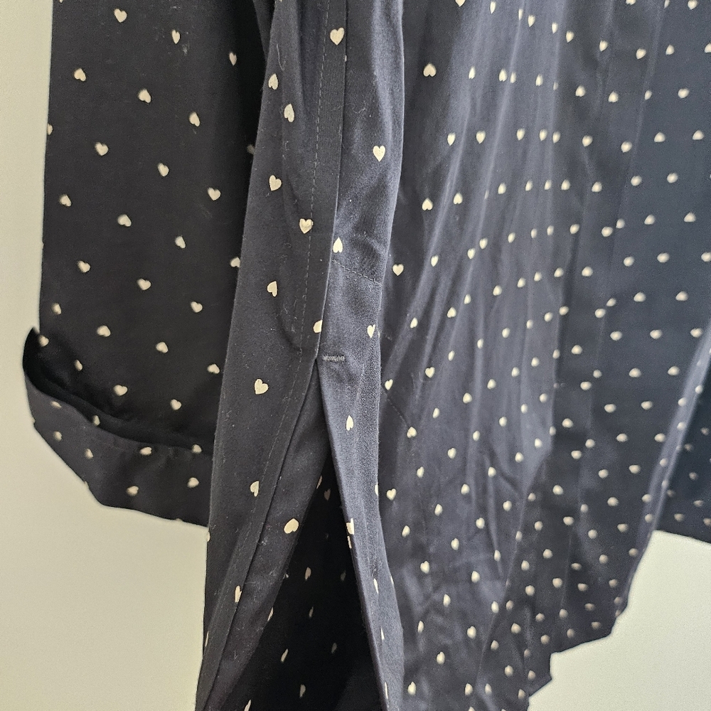Chicos Navy Button-Front Tunic Shirt with Micro Heart Print No Iron Cotton XL - Picture 5 of 10